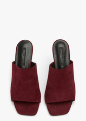 Mustang Vino Suede