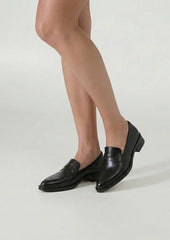 Delia Black Como