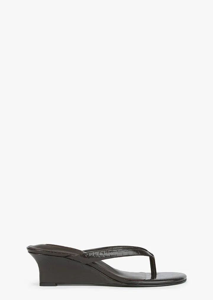 Edgy Choc Croc