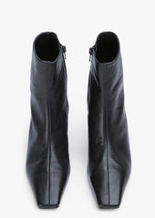 Estelle Black Vintage