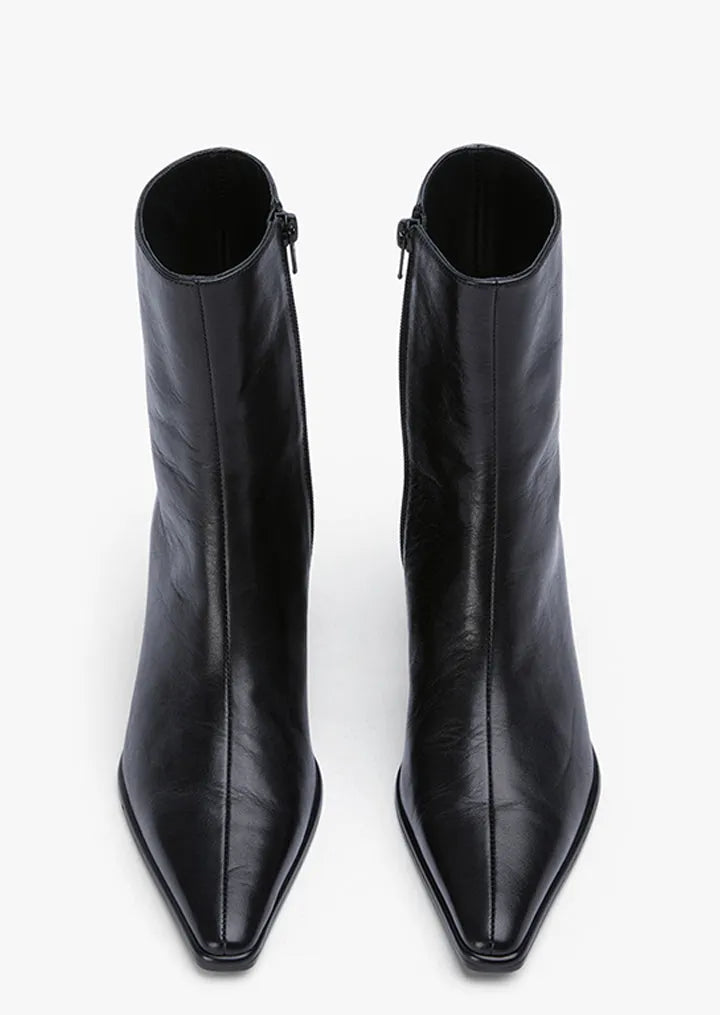 Eva Black Vintage